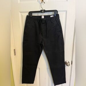 GAP Men's Black Easy Essential Pant